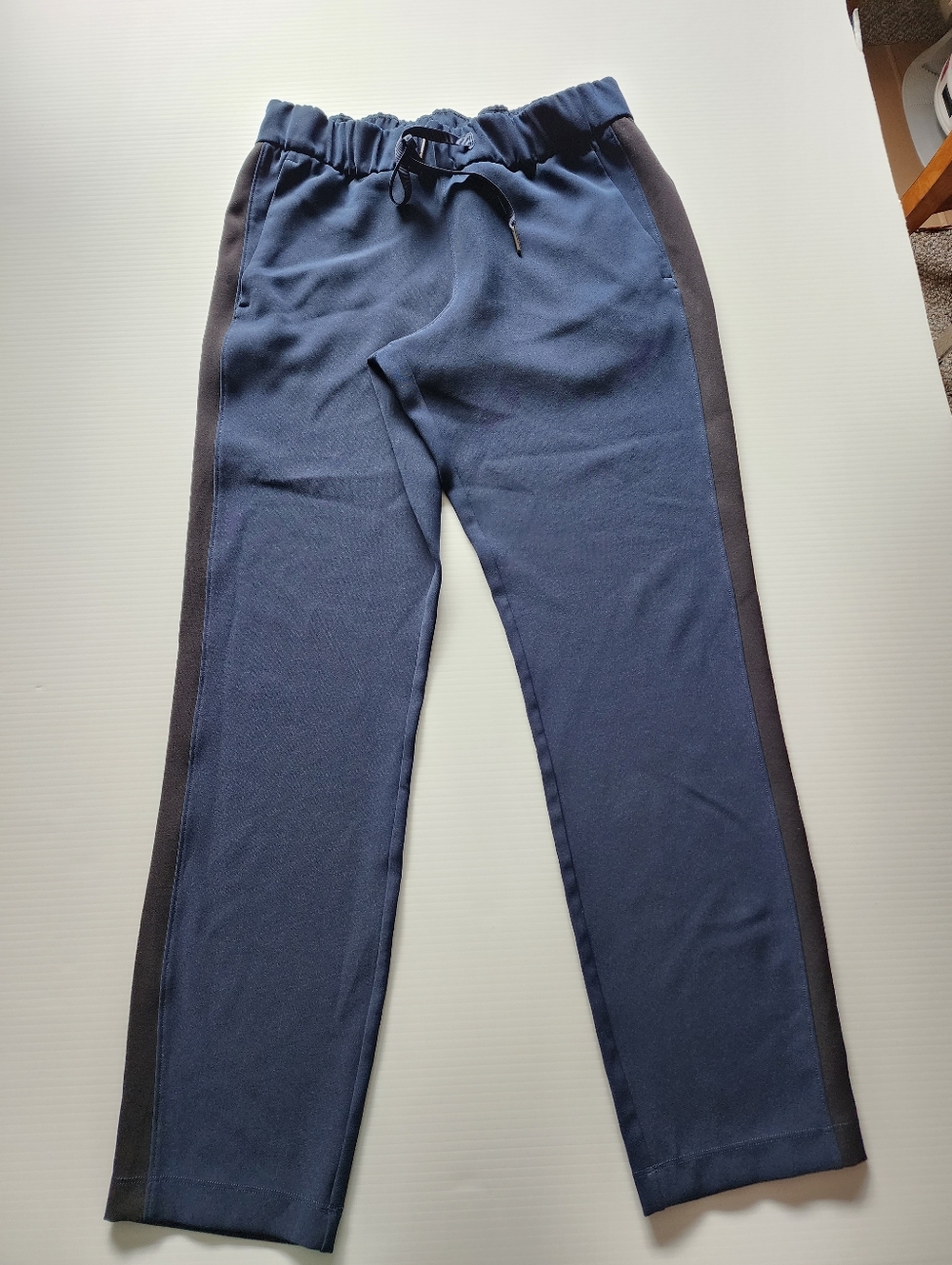 Lululemon On The Fly Pant Woven *Track Stripe Sz 4 - GUC